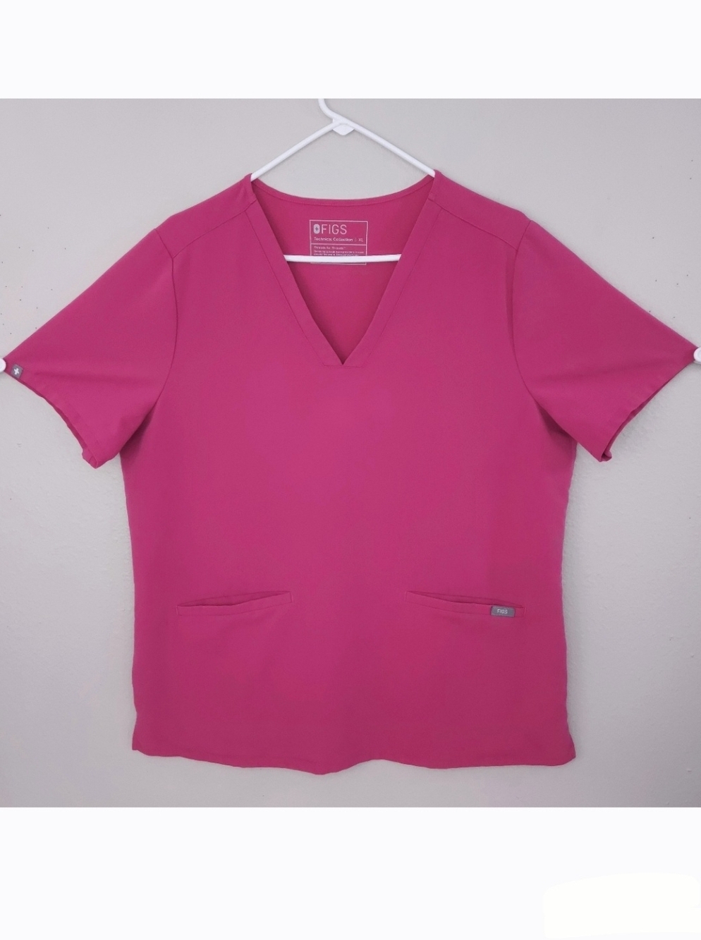 FIGS Casma Scrub Top Shocking Pink XL